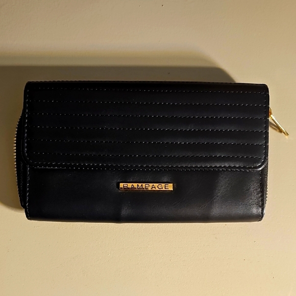 Rampage Black Women's Wallet - Picture 1 of 4